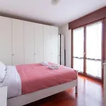 Comfort And Relax In Via Digione